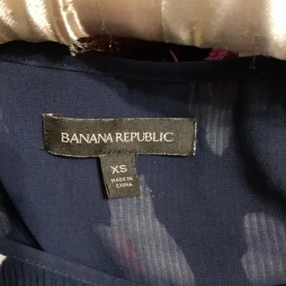 Banana Republic Navy Blouse with White and Pink Floral Trim - Picture 6 of 6